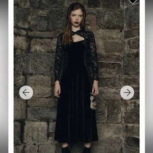 Blackmilk The Haunted Dress Velvet Midi Dress w/Lace Sleeves and Hood EUC